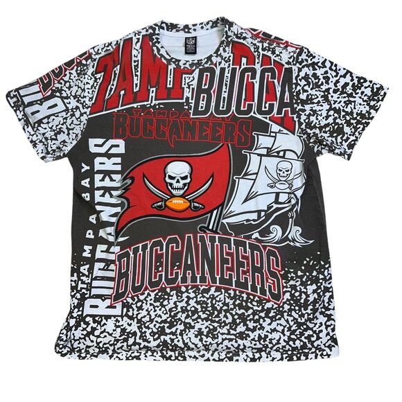 NFL Other - NFL Tampa Bay Buccaneers Shirt Size XXL All Over Print Short Sleeve T-Shirt
